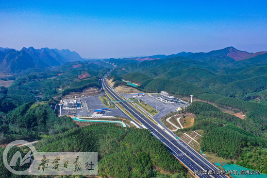 平果至南宁高速公路去年建成通车。广西交通投资集团供图