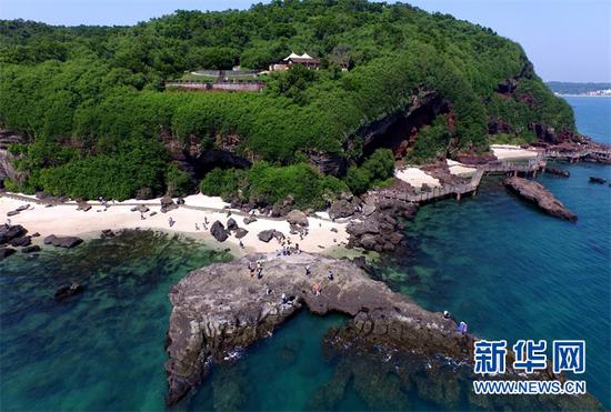 (广西北海市涠洲岛风光。新华社记者黄孝邦摄)