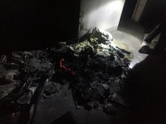 被烧房屋
