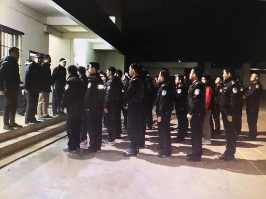 覃塘公安分局缉毒大队的民警介绍