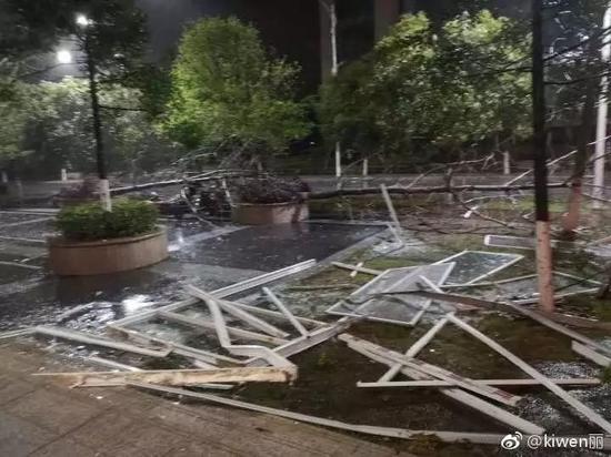 惊呆了!桂林17级大风具体是什么情况?这到底是个什么梗?