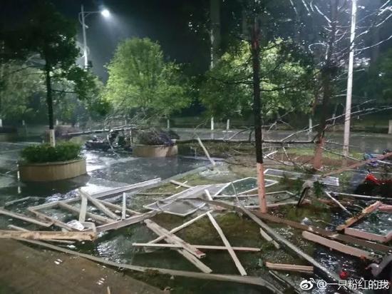 惊呆了!桂林17级大风具体是什么情况?这到底是个什么梗?