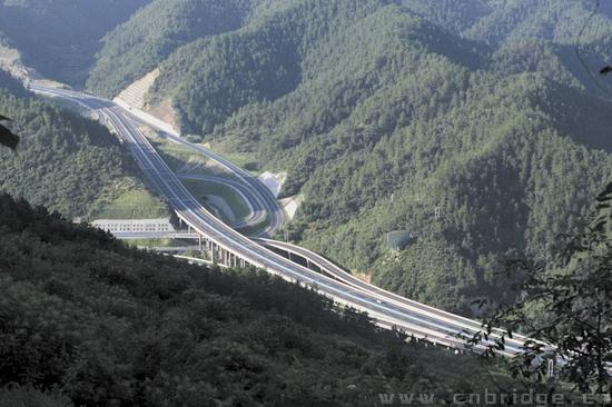 鲍峡4处互通立交