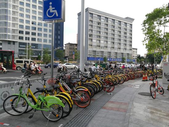 动真格!南宁多部门联合规范共享单车管理