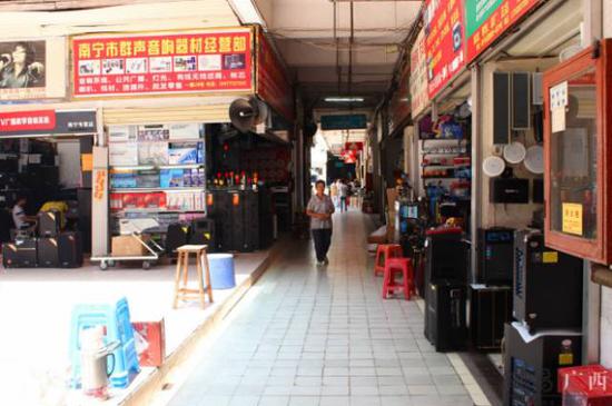 南宁婚纱市场_南宁海吉星批发市场图