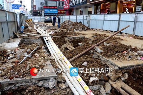 桂林人行天桥建设进行时 14座天桥管线迁移基