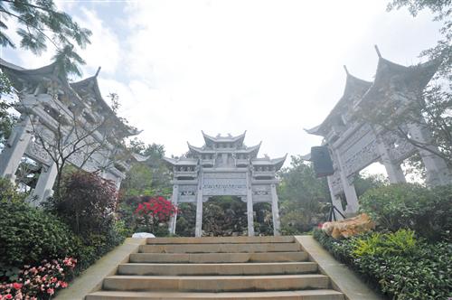 杭州园内,精致大气的牌坊建筑