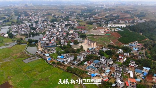  The happy event in the village takes Beijing · Guangxi | the modern "butterfly transformation" of the ancient village