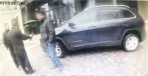 微信图片_20190109171504.jpg 民警赶到现场处置