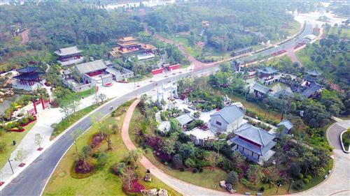 北京园等几个展园连成片,风景秀美,如诗如画