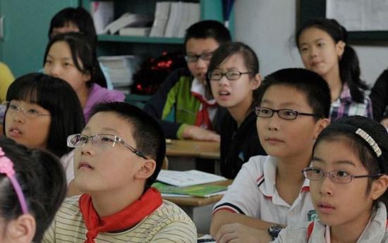 桂林娃怎么了?整个班仅1人视力合格 视力最差
