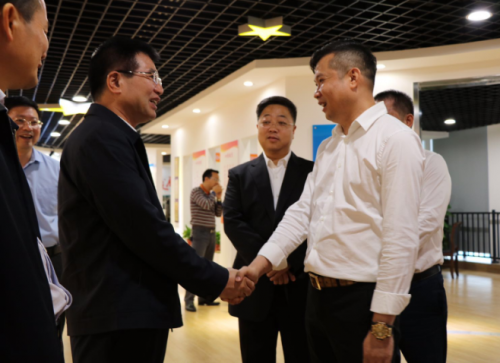 鼎中鼎老总_云南铭鼎集团老总儿子(3)