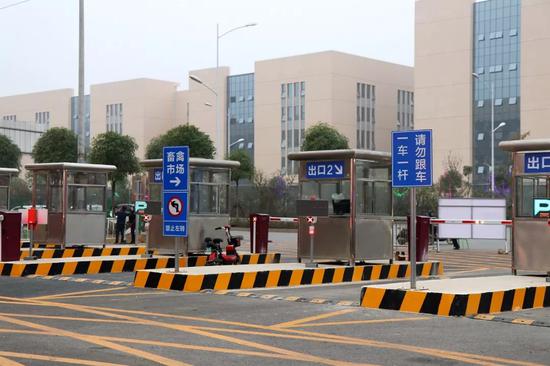 花灯、年货、美食！南宁东站农批 一站式让你配齐了