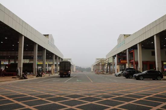花灯、年货、美食！南宁东站农批 一站式让你配齐了