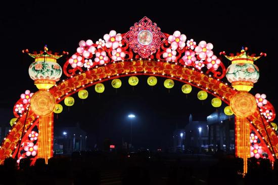 花灯、年货、美食！南宁东站农批 一站式让你配齐了