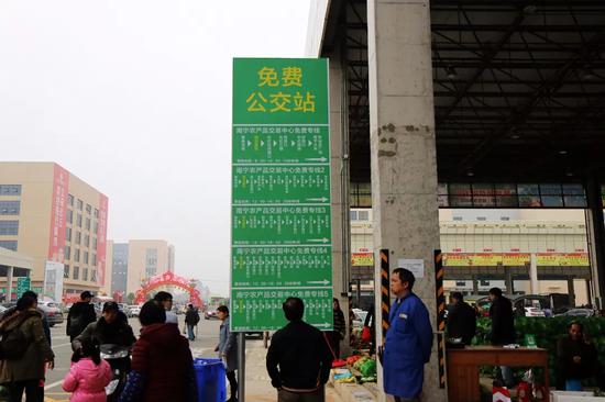 花灯、年货、美食！南宁东站农批 一站式让你配齐了