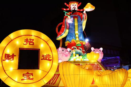 花灯、年货、美食！南宁东站农批 一站式让你配齐了