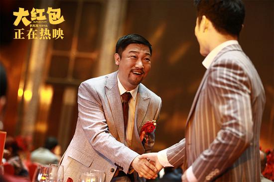 钱总笑脸迎人