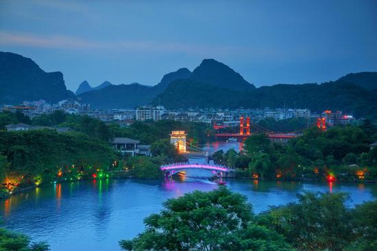榕湖景色
