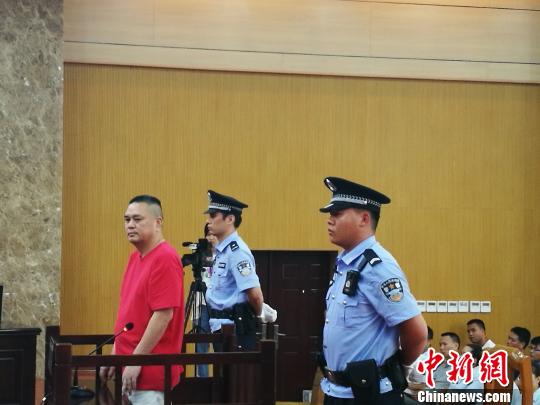 6月19日,广西柳州市融安县泗顶派出所原所长韦昌飞因受贿被当地人民法院依法判处有期徒刑4年 梁冰 摄