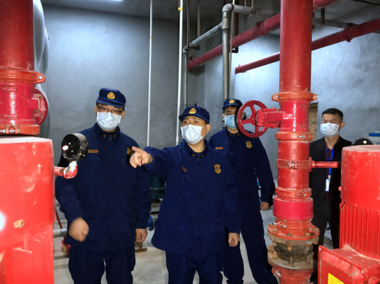 检查消防设施