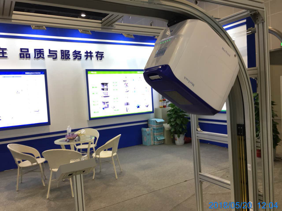 第二代智能轨道物流小车