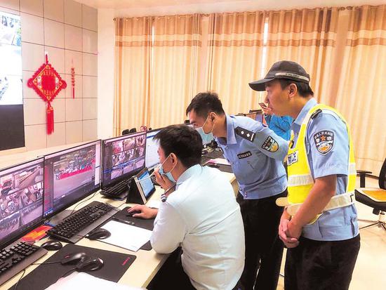 民警经过数日的追查,从上万车辆信息图中找到线索,终于有了“小虎”的下落