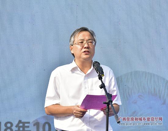 南宁市市长周红波致辞并向全世界发出“冬季到南宁看园博”的邀请