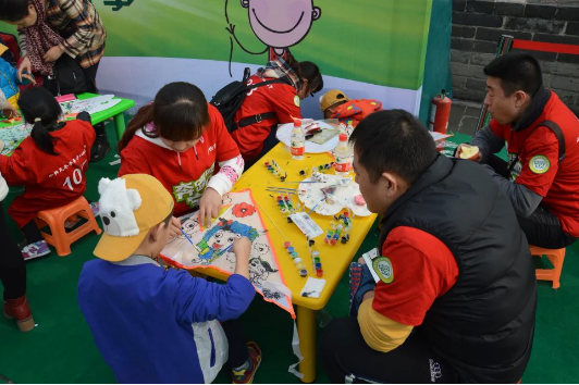 小快克与疯狂的麦咭在长沙喊宝贝一起奔跑吧