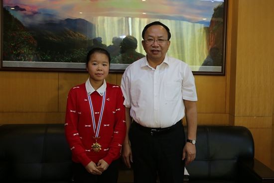 州市委书记赵德明会见贺州籍全国道德模范陈春林