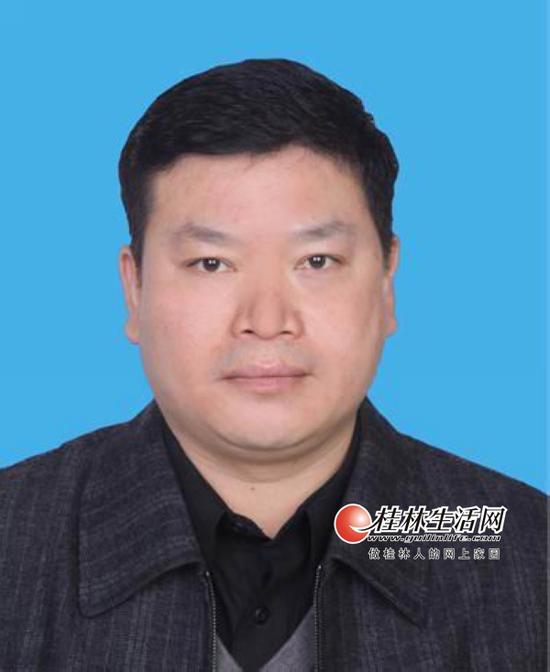 蒋战平