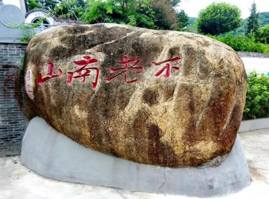 在那茉莉花盛开的地方 这里这么美你都不知道