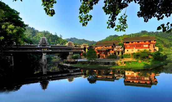 皇都侗文化村.