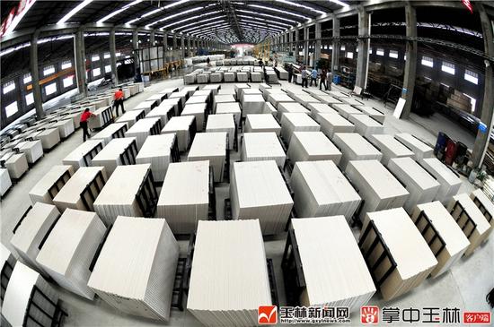 玉林市的中小企业集群正在奋楫争先,抢抓历史的机遇,创造新的辉煌。
