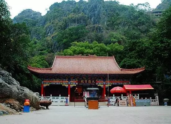 ▲灵山六峰山风景名胜区,现有景观景点几十多处。
