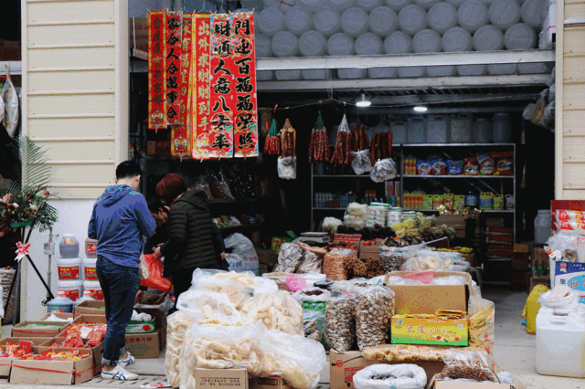 花灯、年货、美食！南宁东站农批 一站式让你配齐了