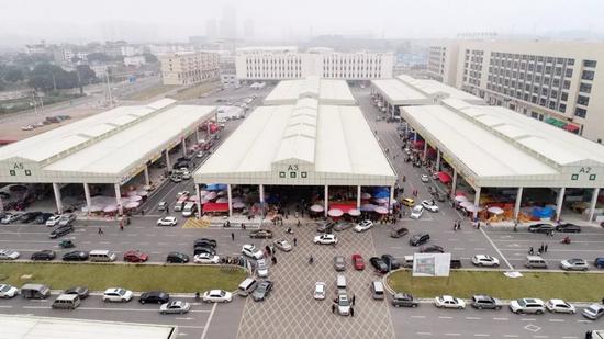 花灯、年货、美食！南宁东站农批 一站式让你配齐了