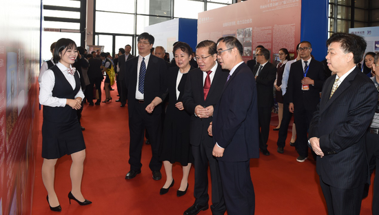 中行红--广西沿边金改成就展的靓丽色彩