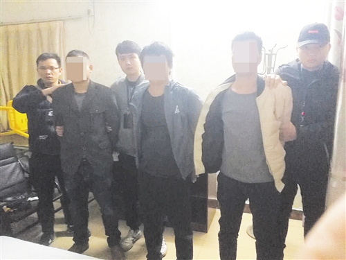 某市人口约102.5万_看这个安徽小城如何 拔穷根