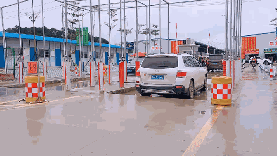 花灯、年货、美食！南宁东站农批 一站式让你配齐了