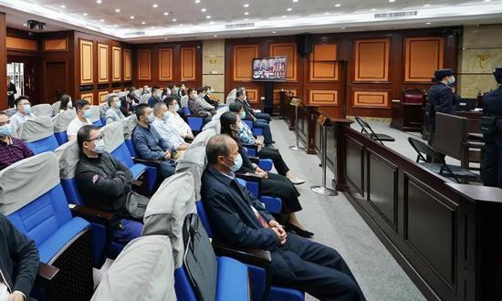 人大代表、政协委员旁听庭审