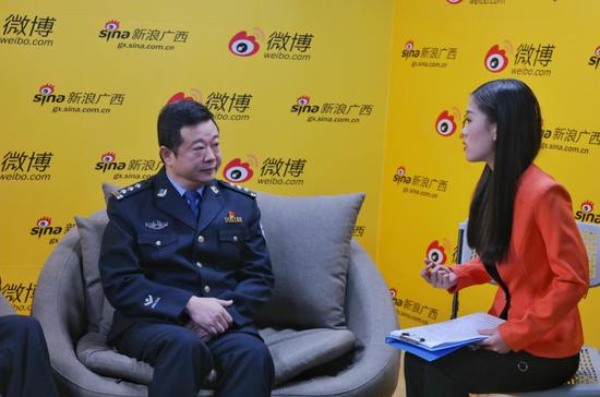 广西区公安厅经侦总队傅江副总队长介绍了广西目前传销活动的主要形势及打击传销的举措和成效