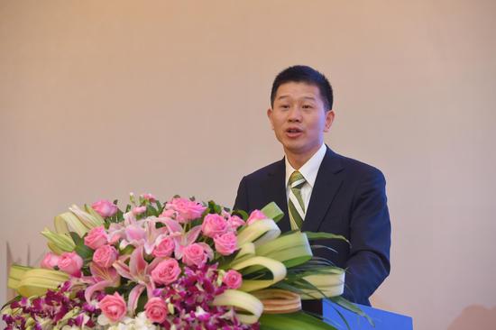 邮储银行总行国际业务部祝元荣总经理作了题为《中越携手,共谱跨境新篇章》的主题演讲