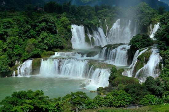 图片来源:德天瀑布景区