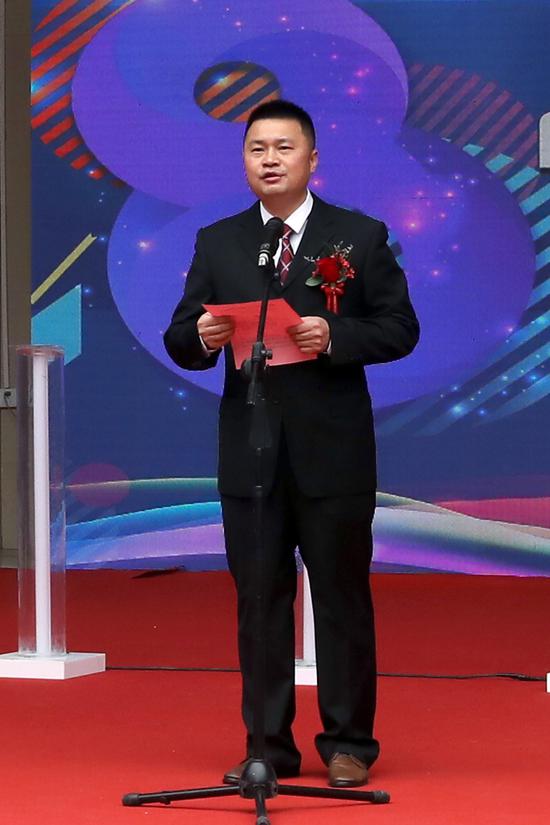 广西福利彩票发行中心党总支部书记蓝挺在仪式上致辞