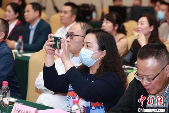 图为开幕式现场。 第九届贵州人才博览会组委会供图