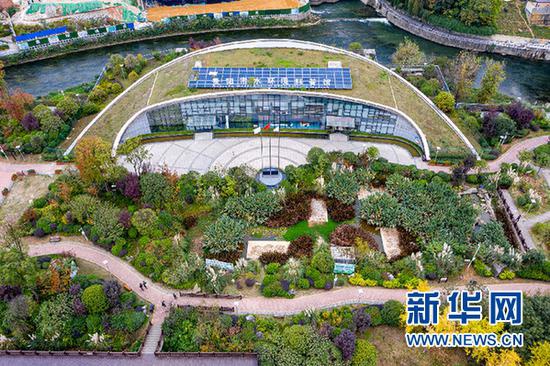 青山污水处理厂航拍图。新华网发