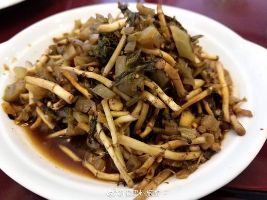 酸菜拌折耳根
