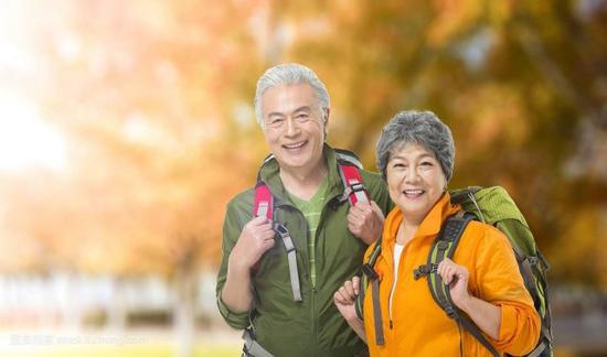 贵州省旅发委推出老年人出游提示 冬季最宜老