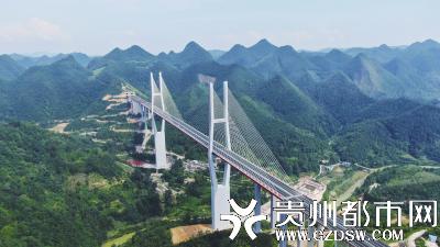 都安高速(都匀至安顺)云雾大桥。
